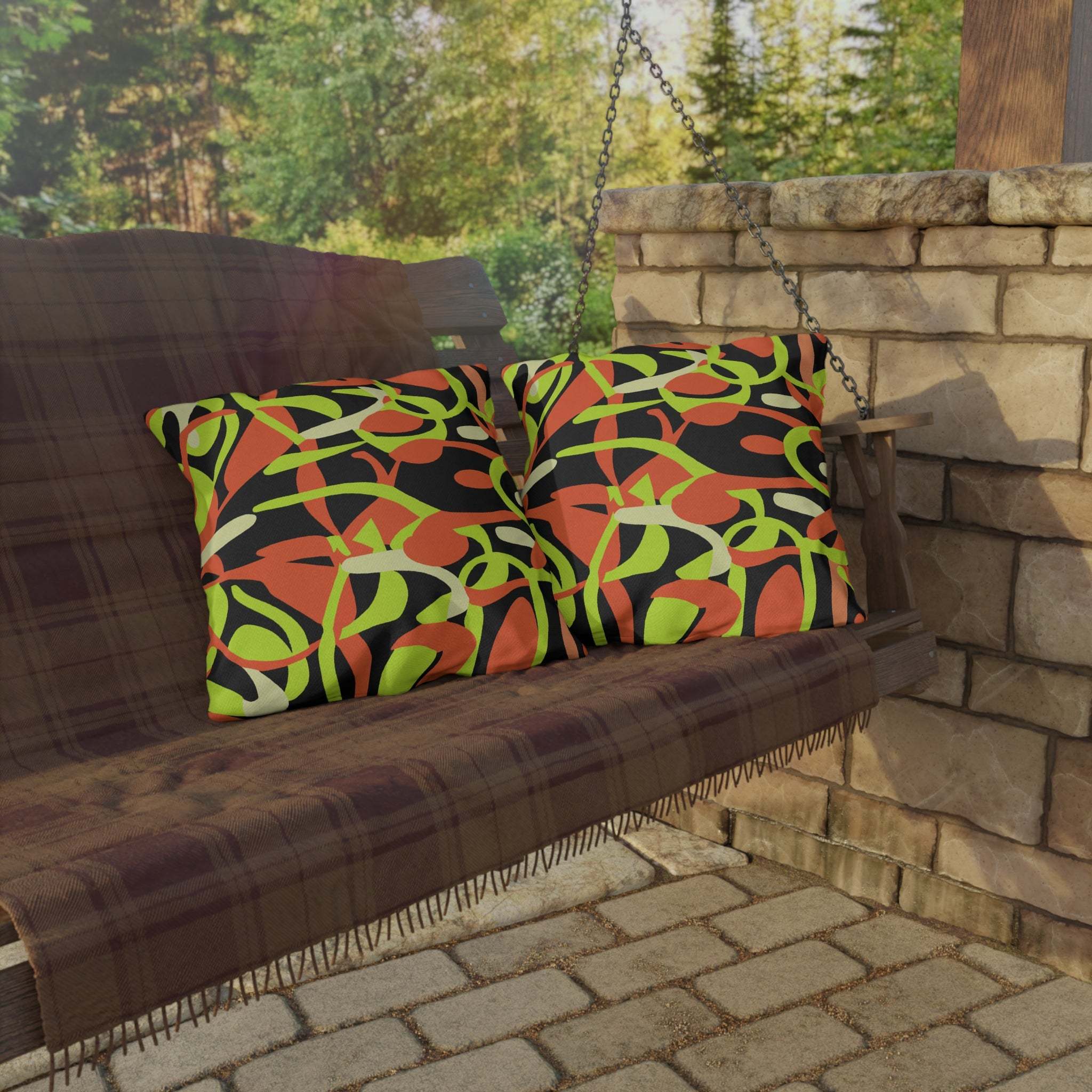 Afrikushion Oasis – Vibrant African-Inspired Outdoor Pillow-Afroadorn 