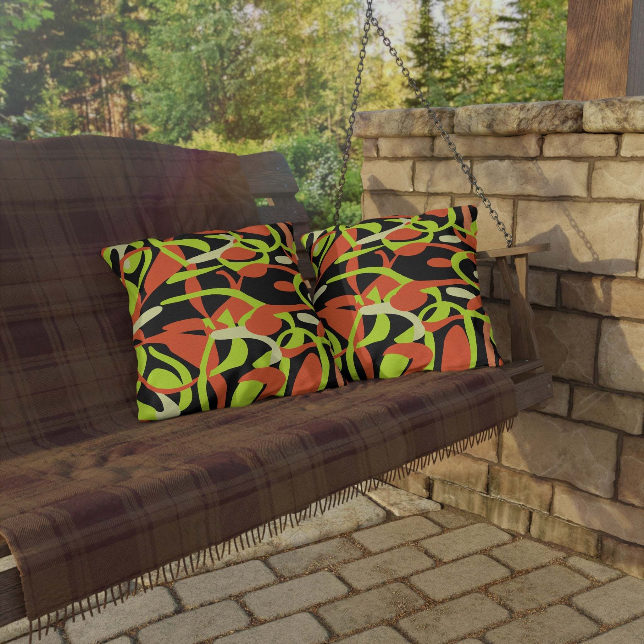 Afrikushion Oasis – Vibrant African-Inspired Outdoor Pillow-Afroadorn 